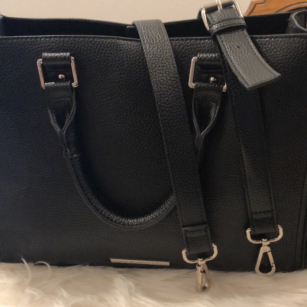 Steve Madden black handbag with adjustable crossbody/shoulder strap. - Picture 8 of 9